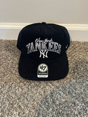 New York Yankees Old Timer ‘47 Hitch Navy Corduroy SnapBack hat